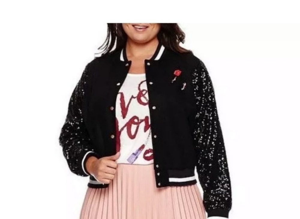 NWT Faux leather midi pleated blush colored skirt